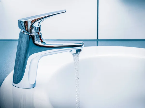 Flow with Style: Choosing the Perfect Bathroom Faucet